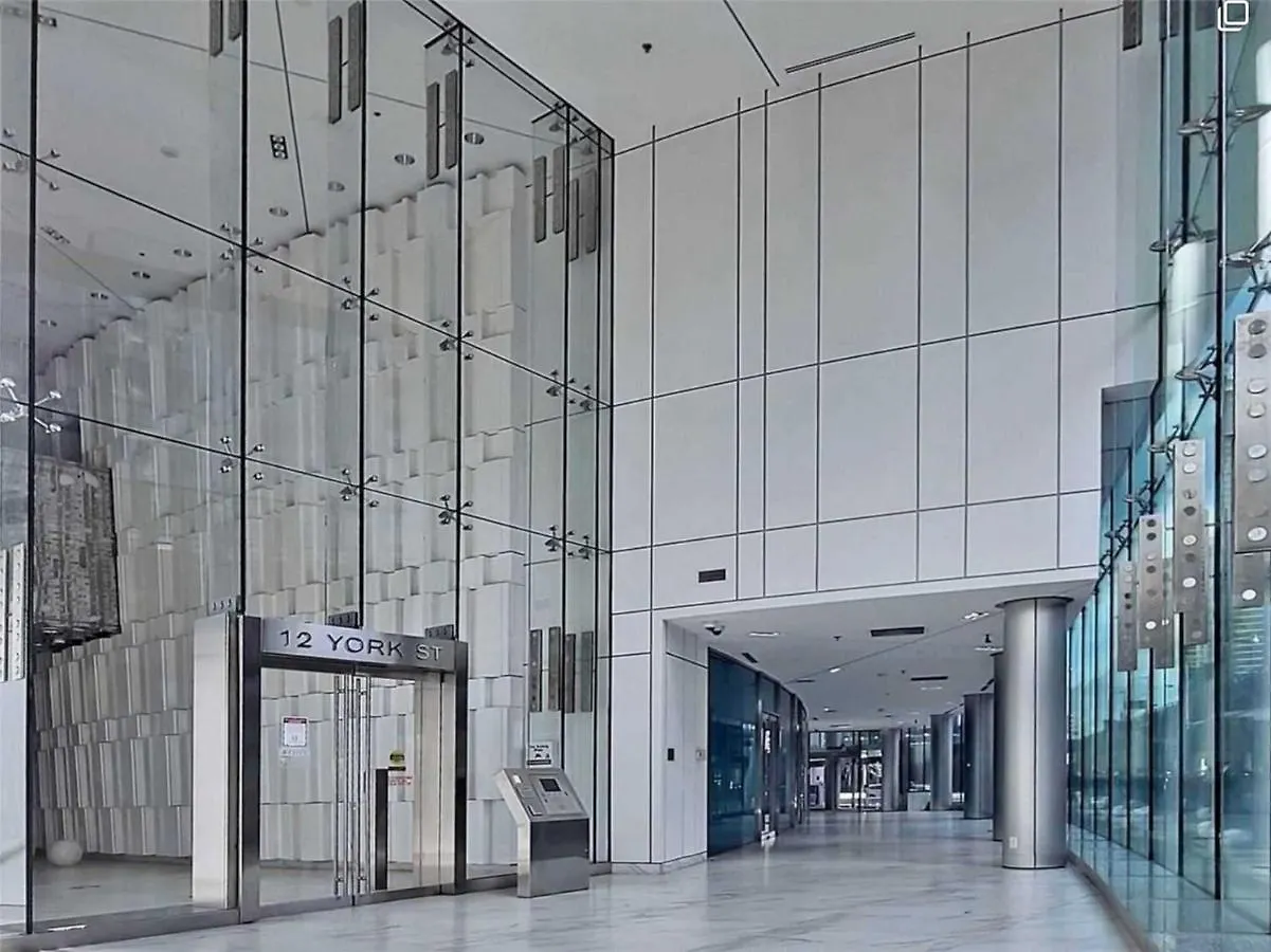 Luxury Condo In The Heart Of Toronto - Next To Scotiabank Arena location