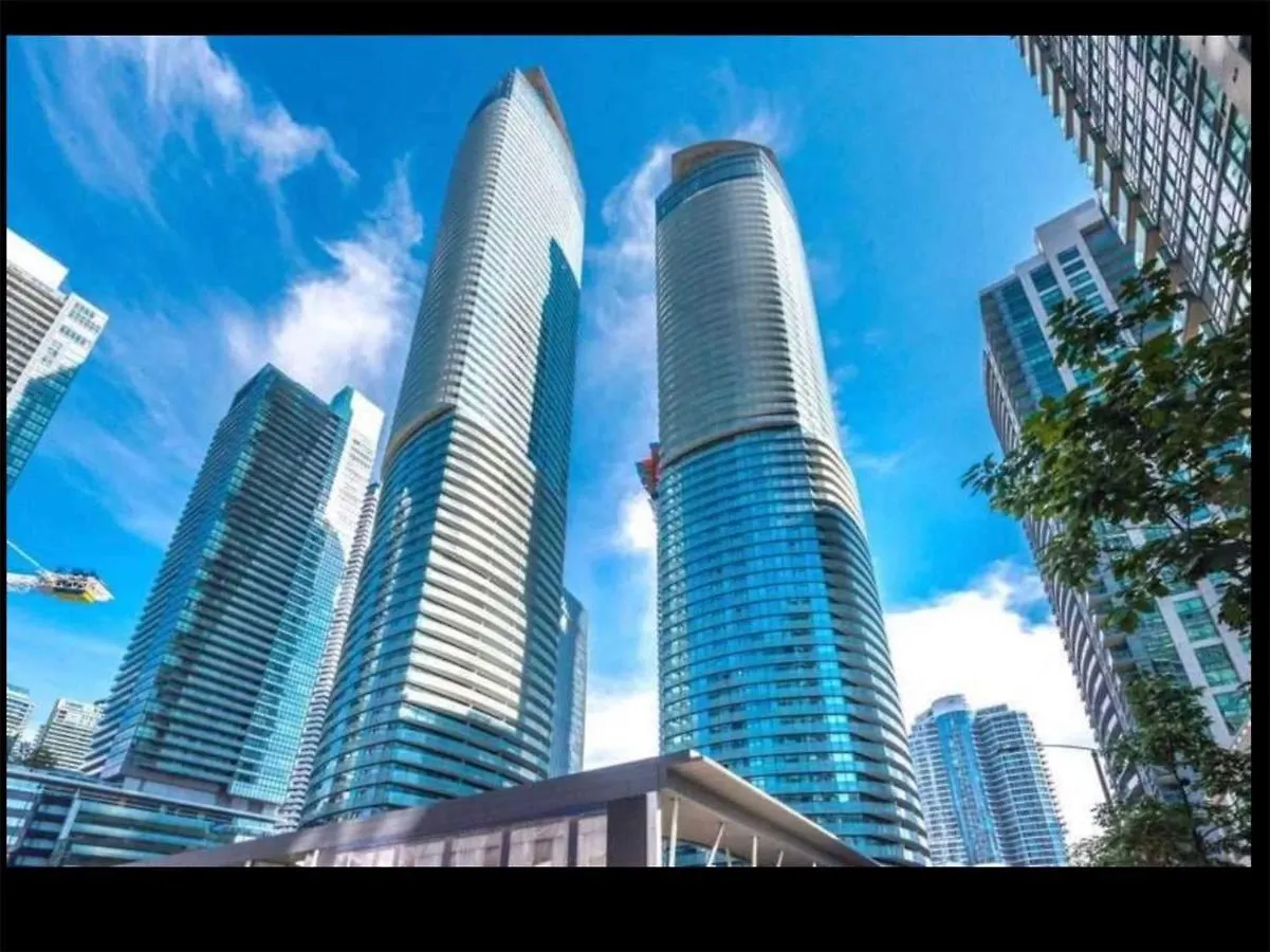 Luxury Condo In The Heart Of Toronto - Next To Scotiabank Arena 0*,  Canadá